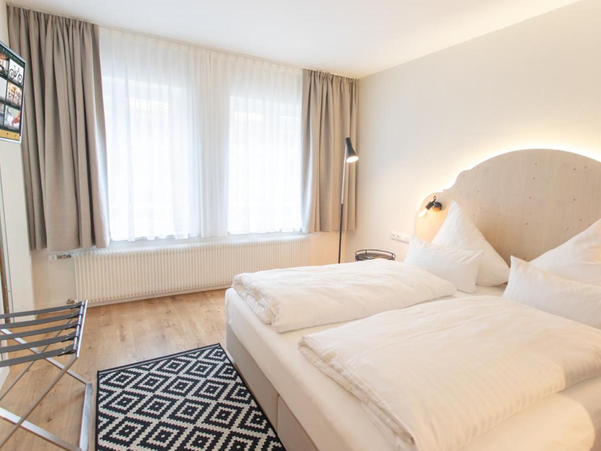 Hotel Tuchhaus 福尔卡赫 外观 照片